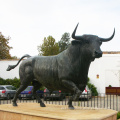 Professional Bronze Foundry bronze bull sculpture with a base
